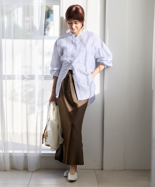 IENA（イエナ）の「《一部カラーWEB限定/》ラミーリヨセルバンドカラーシャツ（シャツ/ブラウス・レディース・サックスブルー/スカイブルー/ホワイト/ブラウン/ピンク・FREE）」の9枚目の写真