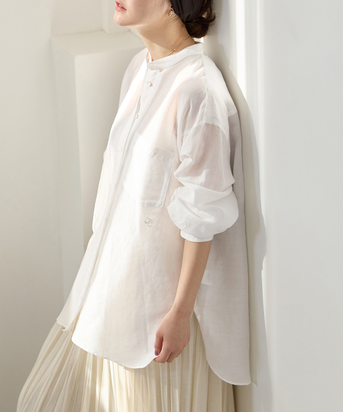 IENA（イエナ）の「《一部カラーWEB限定/》ラミーリヨセルバンドカラーシャツ（シャツ/ブラウス・レディース・サックスブルー/スカイブルー/ホワイト/ブラウン/ピンク・FREE）」の12枚目の写真