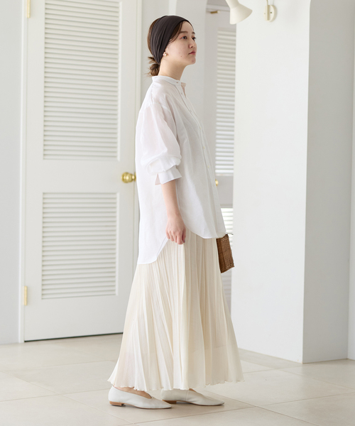 IENA（イエナ）の「《一部カラーWEB限定/》ラミーリヨセルバンドカラーシャツ（シャツ/ブラウス・レディース・サックスブルー/スカイブルー/ホワイト/ブラウン/ピンク・FREE）」の18枚目の写真