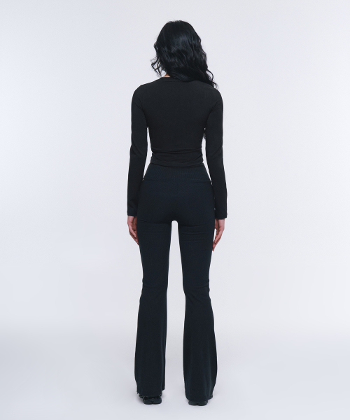 BORN TO WIN（ボーントゥウィン）の「W BORN GIRL LEOPARD CROP LONGSLEEVE [BLACK]（Tシャツ/カットソー・レディース・その他・1/2）」の6枚目の写真
