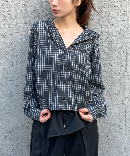 3.3 Field Trip （3.3フィールドトリップ）の「3.3 Field Trip／フーディーサイドギャザーシャツ（シャツ/ブラウス・レディース・ブラック/イエロー・FREE）」の2枚目の写真