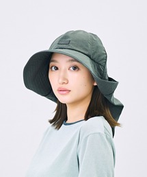 CA4LA（カシラ）の「BLINK（ハット）」