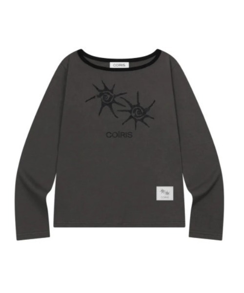 COIRIS_(コイリス)の「◇COIRIS◇ブランド直輸入正規品/ソルナ ワンショルダー ロングスリーブTシャツ SOLUNA ONE SHOULDER LONG SLEEVE T(Tシャツ/カットソー・レディース・チャコール/ブラック・FREE)」の3枚目の写真