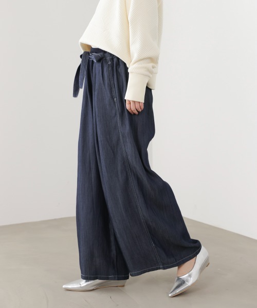 Bou Jeloud(ブージュルード)の「リラックシーデニムワイドパンツ(デニムパンツ・レディース・ブルー/インディゴブルー・38)」の7枚目の写真