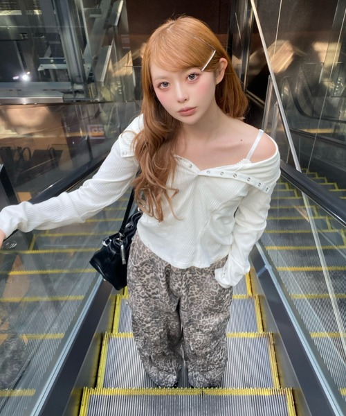 RAY CASSIN（レイカズン）の「デザインカーゴパンツ（カーゴパンツ・レディース・アイボリー/カーキ/ベージュ・FREE）」の11枚目の写真