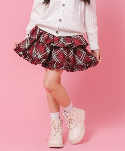 URBAN CHERRY(アーバンチェリー)の「【インナーパンツ付き】ティアードフリルチェックスカート(スカート・キッズ・ネイビー/グリーン/レッド/ブラウン・110cm/120cm/130cm/140cm/150cm)」の1枚目の写真