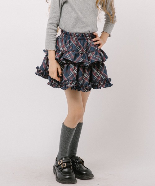 URBAN CHERRY(アーバンチェリー)の「【インナーパンツ付き】ティアードフリルチェックスカート(スカート・キッズ・ネイビー/グリーン/レッド/ブラウン・110cm/120cm/130cm/140cm/150cm)」の8枚目の写真