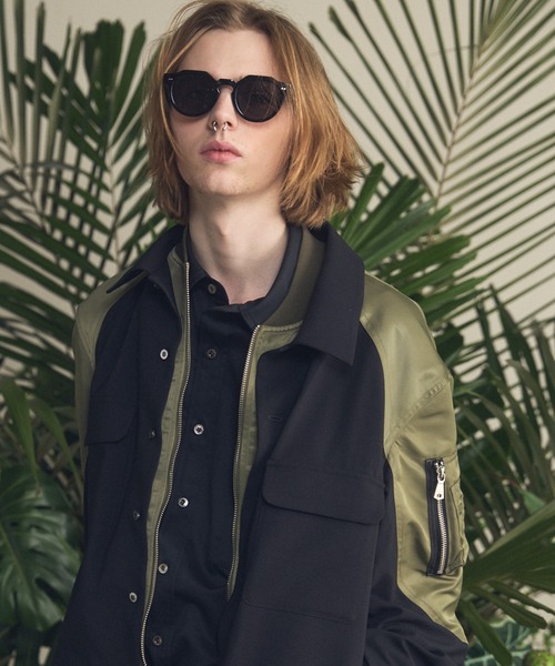 MAISON SPECIAL(メゾンスペシャル)の「《UNISEX》Layering MA-1 Docking Prime-Over Open Collar Shirt/レイヤリングMA-1ドッキングプライムオーバーオープンカラーシャツ【MAISON SPECIAL/メゾンスペシャル】(シャツ/ブラウス・メンズ・ブラック/チャコールグレー・2/1/0)」の9枚目の写真