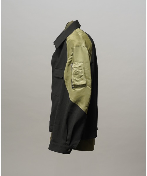 MAISON SPECIAL(メゾンスペシャル)の「《UNISEX》Layering MA-1 Docking Prime-Over Open Collar Shirt/レイヤリングMA-1ドッキングプライムオーバーオープンカラーシャツ【MAISON SPECIAL/メゾンスペシャル】(シャツ/ブラウス・メンズ・ブラック/チャコールグレー・2/1/0)」の14枚目の写真