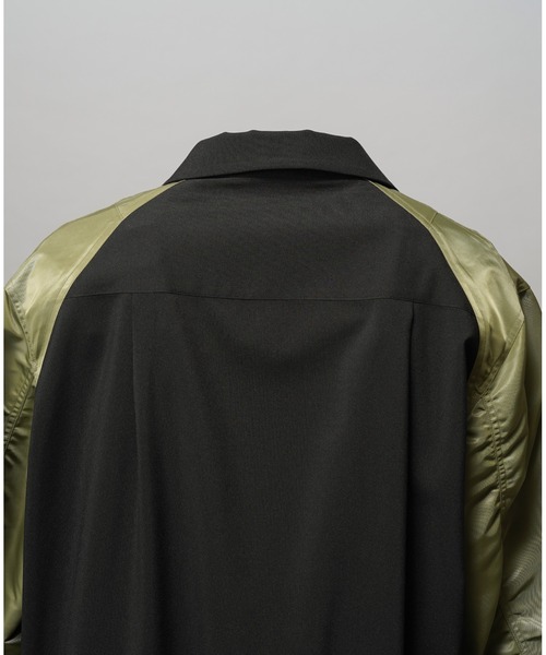 MAISON SPECIAL(メゾンスペシャル)の「《UNISEX》Layering MA-1 Docking Prime-Over Open Collar Shirt/レイヤリングMA-1ドッキングプライムオーバーオープンカラーシャツ【MAISON SPECIAL/メゾンスペシャル】(シャツ/ブラウス・メンズ・ブラック/チャコールグレー・2/1/0)」の20枚目の写真