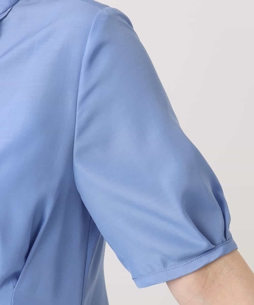 OFUON le MK(オフオンルエムケー)の「フロントフリルキーネックワンピース/洗える/WEB限定サイズあり(ワンピース・レディース・ネイビー/ブルー・36/40/38)」の15枚目の写真