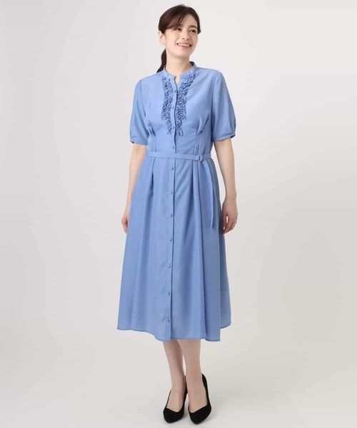 OFUON le MK(オフオンルエムケー)の「フロントフリルキーネックワンピース/洗える/WEB限定サイズあり(ワンピース・レディース・ネイビー/ブルー・36/40/38)」の19枚目の写真