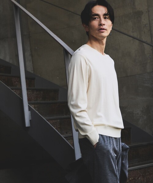 JUN STANDARD PICKS(ジュンスタンダードピックス)の「シルキータッチVNプルオーバー(ニット/セーター・メンズ・ネイビー/ブラック/ホワイト・S/M/LL/L)」の5枚目の写真