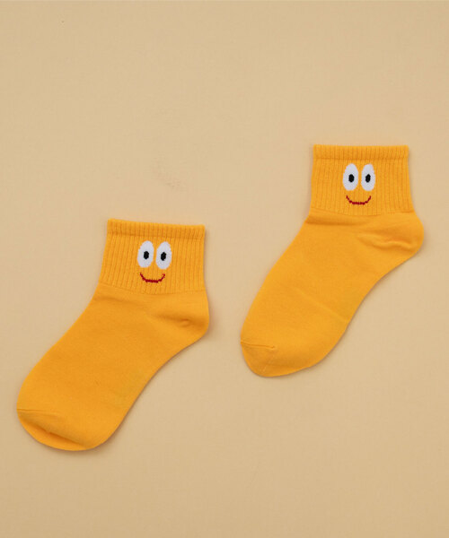 and D. petit main（アンドディープティマイン）の「【Dセレクト】おめめソックス（ソックス/靴下・キッズ・イエロー/ピンク/グリーン/ブルー/レモンイエロー・M(16-18cm)/L(19-23cm)/14-15cm）」の4枚目の写真