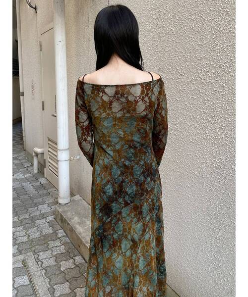 MURUA（ムルーア）の「【WEB限定】フロッキーフラワーシアーワンピース（ワンピース・レディース・ブルー/ブラック・FREE）」の3枚目の写真