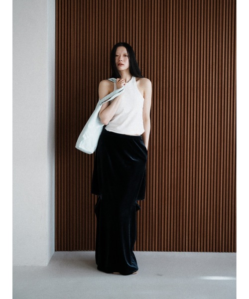 Katrin TOKYO(カトリーントーキョー)の「slit velour I line maxi skirt(スカート・レディース・ネイビー/レッド・XS/S/M)」の14枚目の写真