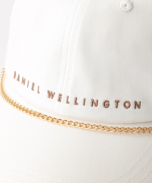 Daniel Wellington(ダニエルウェリントン)の「ダニエルウェリントン チェーン キャップ(キャップ・レディース・ホワイト/ブラック/キャメル・FREE)」の4枚目の写真