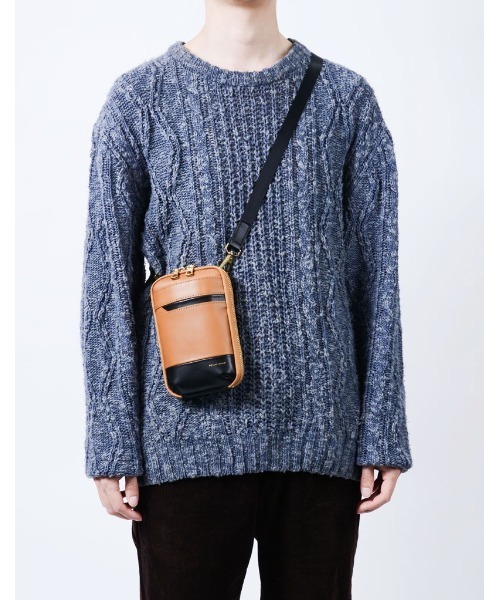 master-piece（マスターピース）の「master-piece / Gloss ショルダーバッグ / No.01667-v3（ショルダーバッグ・メンズ・ネイビー/キャメル/チョコ/ブラック・FREE）」の21枚目の写真