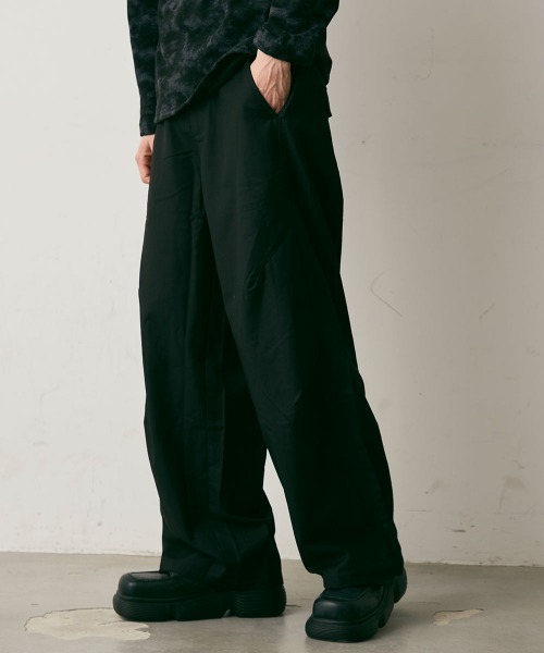 Shoowtime(ショウタイム)の「Side Tuck Wide Silhouette Slacks / サイドタックワイドシルエットスラックス(スラックス・メンズ・ブラック/チャコールグレー・X-LARGE/LARGE/MEDIUM)」の17枚目の写真