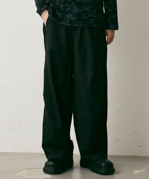 Shoowtime(ショウタイム)の「Side Tuck Wide Silhouette Slacks / サイドタックワイドシルエットスラックス(スラックス・メンズ・ブラック/チャコールグレー・X-LARGE/LARGE/MEDIUM)」の18枚目の写真