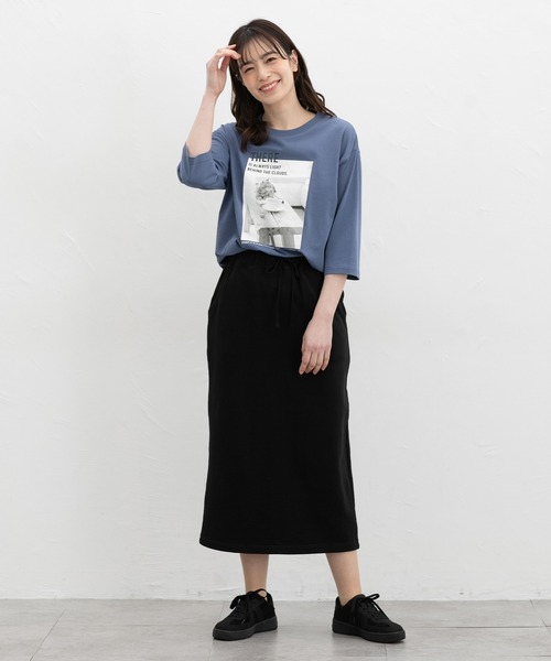 Honeys(ハニーズ)の「【ハニさら・接触冷感・UVカット】7分袖フォトプリントT(Tシャツ/カットソー・レディース・ピンク/スミクロ/グレイッシュベージュ/オフホワイト/ブルー・L/LL/M/S)」の11枚目の写真