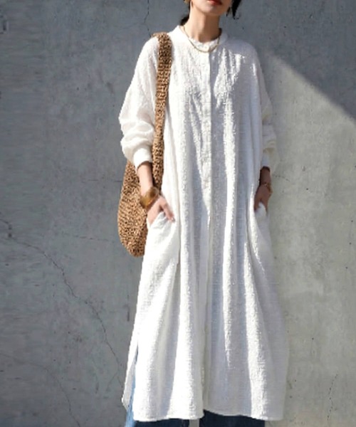 antiqua(アンティカ)の「綿100 インド綿 シャツワンピース(シャツワンピース・レディース・ブラック/ホワイト・ONESIZE)」の6枚目の写真