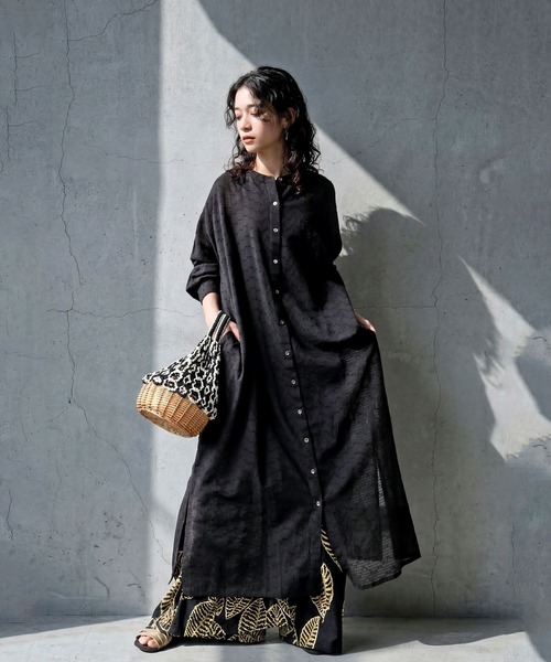 antiqua(アンティカ)の「綿100 インド綿 シャツワンピース(シャツワンピース・レディース・ブラック/ホワイト・ONESIZE)」の9枚目の写真