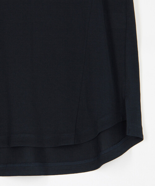 Gabardine K.T(ギャバジンケーティー)の「和紙ジャージー ノースリーブカットソー(Tシャツ/カットソー・レディース・オフホワイト/グレー/ネイビー・9号)」の7枚目の写真