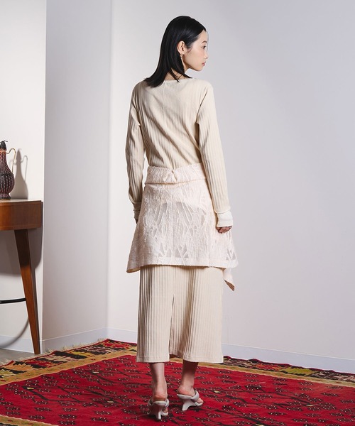 ROSE BUD（ローズバッド）の「LACEUP CUT DRESS（ワンピース・レディース・グレー/ブラック/ホワイト・ONE SIZE）」の8枚目の写真