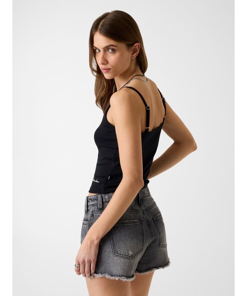GUESS JEANS（ゲスジーンズ）の「GUESS JEANS Pointelle Cami キャミソール（キャミソール・レディース・ブラック・MEDIUM/SMALL/X-SMALL）」の2枚目の写真