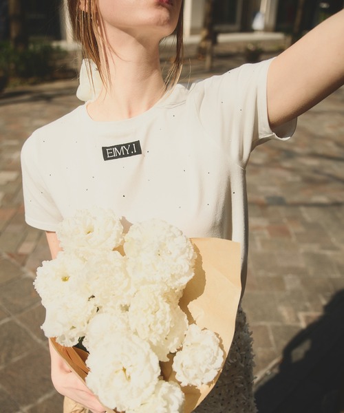 EIMY ISTOIRE（エイミーイストワール）の「【10柄展開】10周年 チャプター Tシャツ (10th Chapter T1-10) カットソー 半袖 ワンポイント ロゴ トップス（Tシャツ/カットソー・レディース・ホワイト系その他4/ホワイト系その他2/ブラック系その他2/ホワイト系その他6/ホワイト系その他5/ブラック/ホワイト系その他3/ホワイト系その他/ホワイト/ブラック系その他3/ブラック系その他・F）」の3枚目の写真