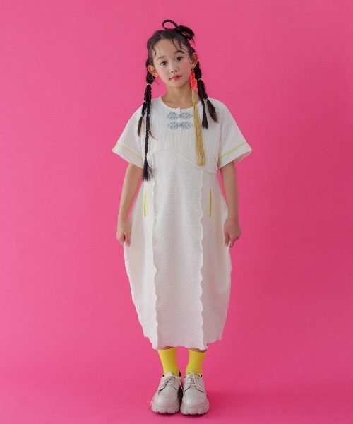 unica(ユニカ)の「China botanポケットワンピース(ワンピース・キッズ・オフホワイト/ブラック・L/XL)」の2枚目の写真