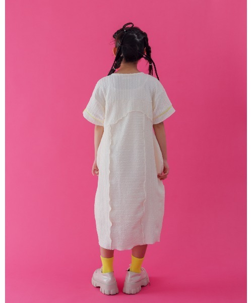 unica(ユニカ)の「China botanポケットワンピース(ワンピース・キッズ・オフホワイト/ブラック・L/XL)」の6枚目の写真