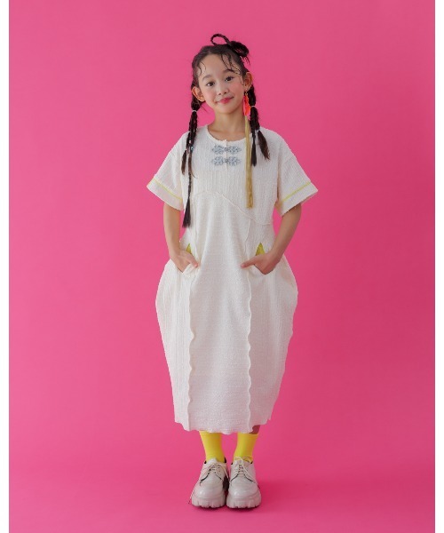 unica(ユニカ)の「China botanポケットワンピース(ワンピース・キッズ・オフホワイト/ブラック・L/XL)」の8枚目の写真