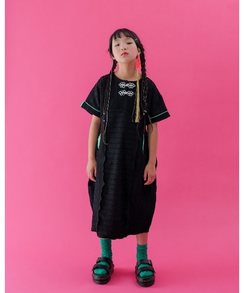 unica(ユニカ)の「China botanポケットワンピース(ワンピース・キッズ・オフホワイト/ブラック・L/XL)」の9枚目の写真