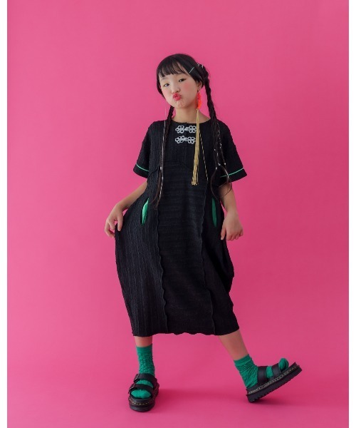 unica(ユニカ)の「China botanポケットワンピース(ワンピース・キッズ・オフホワイト/ブラック・L/XL)」の14枚目の写真