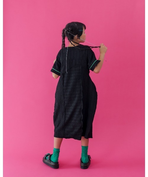 unica(ユニカ)の「China botanポケットワンピース(ワンピース・キッズ・オフホワイト/ブラック・L/XL)」の15枚目の写真