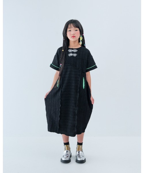 unica(ユニカ)の「China botanポケットワンピース(ワンピース・キッズ・オフホワイト/ブラック・L/XL)」の16枚目の写真