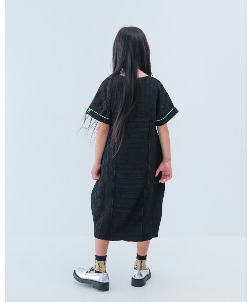 unica(ユニカ)の「China botanポケットワンピース(ワンピース・キッズ・オフホワイト/ブラック・L/XL)」の17枚目の写真