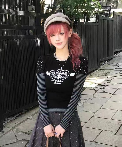 AsheKsha(アシクシャ)の「Y2K可愛いトップス/フェイクツーピーストップス(Tシャツ/カットソー・レディース・ブラック・M)」の9枚目の写真