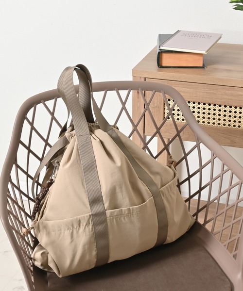 Honeys（ハニーズ）の「【非フッ素撥水加工】マルチｗａｙナップサック（バックパック/リュック・レディース・ベージュ/アイボリー/ブラック・FREE）」の3枚目の写真