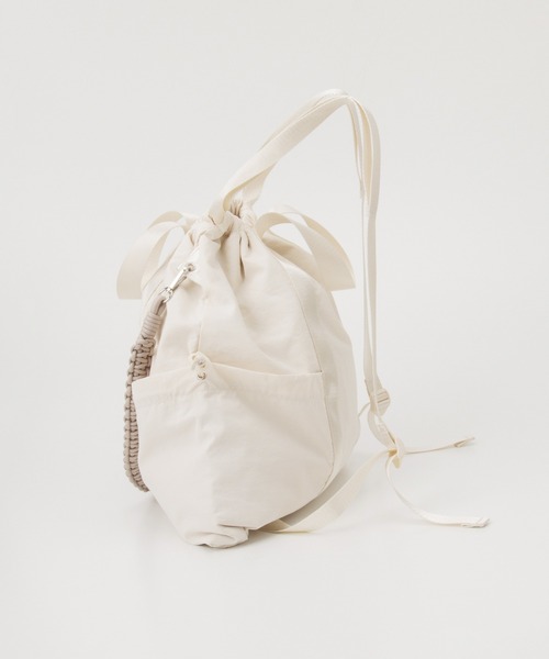 Honeys（ハニーズ）の「【非フッ素撥水加工】マルチｗａｙナップサック（バックパック/リュック・レディース・ベージュ/アイボリー/ブラック・FREE）」の13枚目の写真