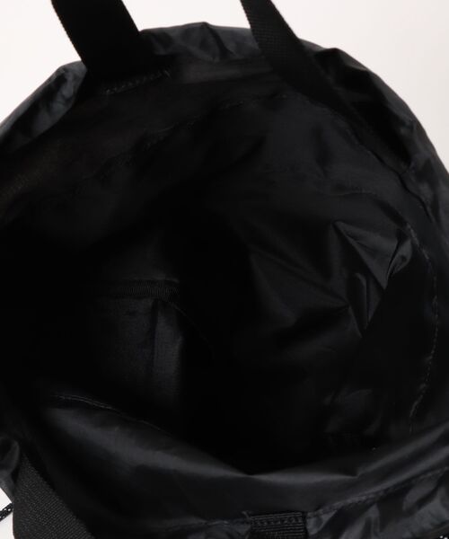 THRASHER(スラッシャー)の「ナップサック 2way ストリート ブラック メンズ(バックパック/リュック・メンズ・ブラック×ブルー/ブラック×ホワイト/ブラック×ピンク・FREE)」の13枚目の写真
