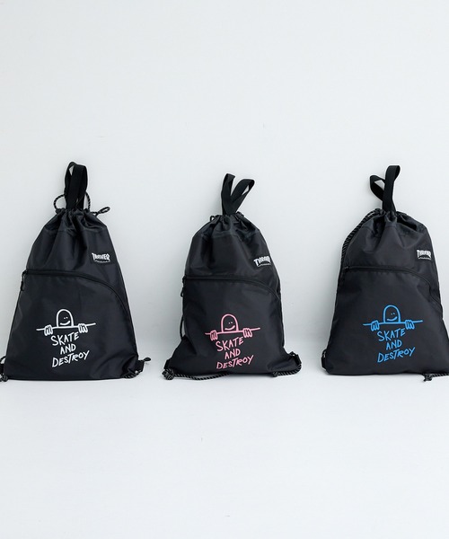 THRASHER(スラッシャー)の「ナップサック 2way ストリート ブラック メンズ(バックパック/リュック・メンズ・ブラック×ブルー/ブラック×ホワイト/ブラック×ピンク・FREE)」の4枚目の写真