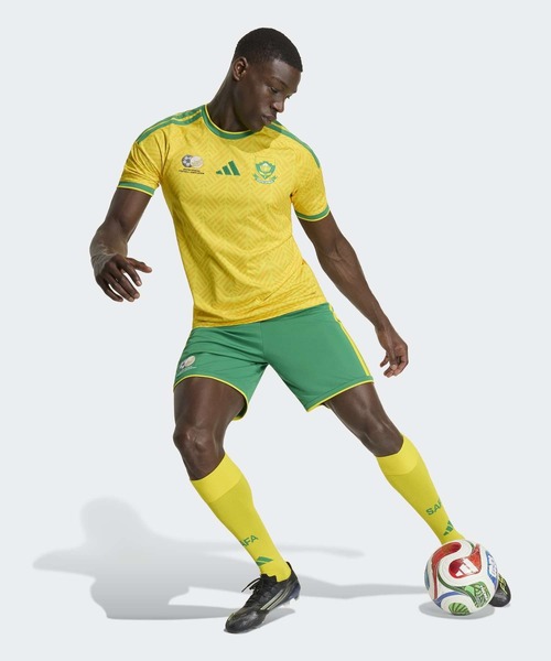 adidas(アディダス)の「南アフリカ代表 26 ホーム レプリカ ユニフォーム / ジャージ / アディダス adidas(ジャージ・メンズ・イエロー・XX-LARGE/LARGE/MEDIUM/X-LARGE)」の5枚目の写真