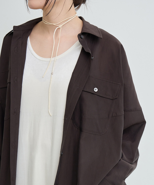 IENA LA BOUCLE(イエナラブークル)の「IENA LA BOUCLE フィブリルシアーシャツ(シャツ/ブラウス・レディース・ベージュ/ブラウン/ブラック・FREE)」の2枚目の写真