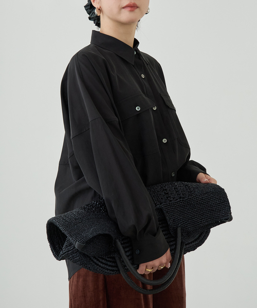 IENA LA BOUCLE(イエナラブークル)の「IENA LA BOUCLE フィブリルシアーシャツ(シャツ/ブラウス・レディース・ベージュ/ブラウン/ブラック・FREE)」の10枚目の写真