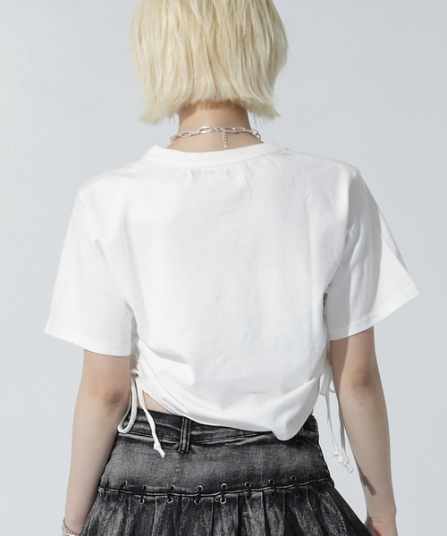ANAP(アナップ)の「ワッペンロゴ サイドギャザー ピグメントTシャツ(Tシャツ/カットソー・レディース・ホワイト/ブルー/ダークアッシュ・F)」の7枚目の写真