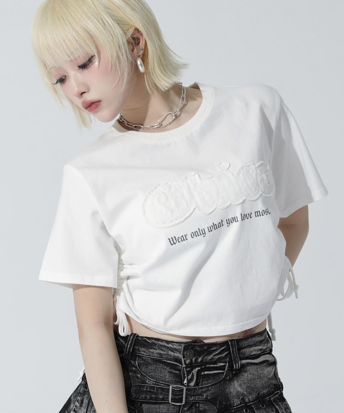 ANAP(アナップ)の「ワッペンロゴ サイドギャザー ピグメントTシャツ(Tシャツ/カットソー・レディース・ホワイト/ブルー/ダークアッシュ・F)」の6枚目の写真
