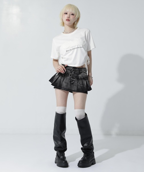 ANAP(アナップ)の「ワッペンロゴ サイドギャザー ピグメントTシャツ(Tシャツ/カットソー・レディース・ホワイト/ブルー/ダークアッシュ・F)」の8枚目の写真